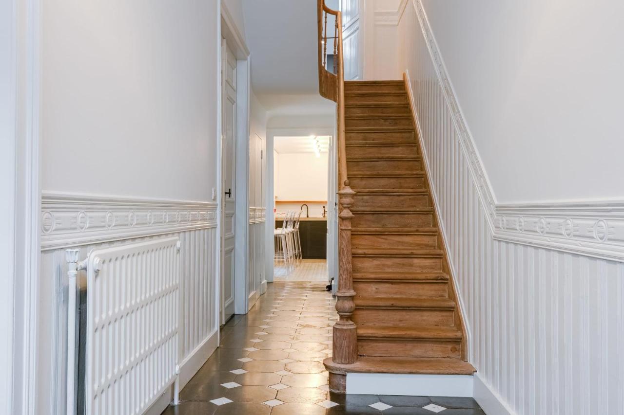 Beautiful Luxurious Mansion With Several Terraces Courtrai Extérieur photo